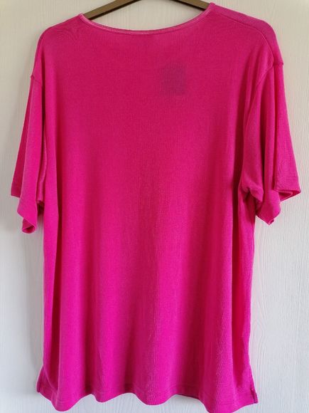 Essence Womens Top Size 18 To 20 Short Sleeved cerise pink relaxed fit plush - Picture 2 of 11